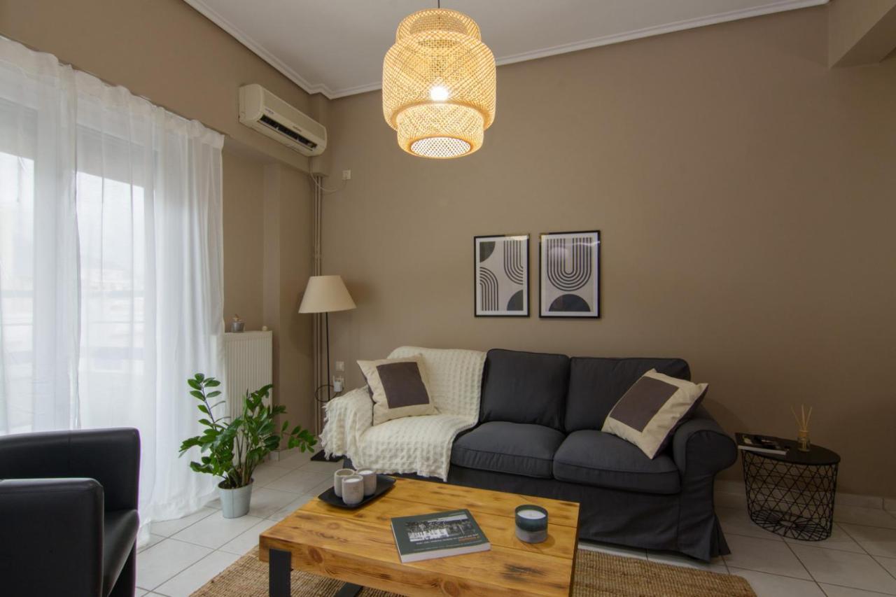 Apt 48, Cozy Apartment In Kalamata City Center Exteriör bild