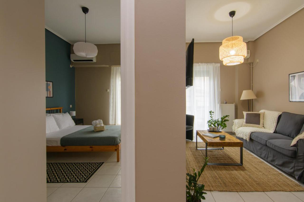 Apt 48, Cozy Apartment In Kalamata City Center Exteriör bild