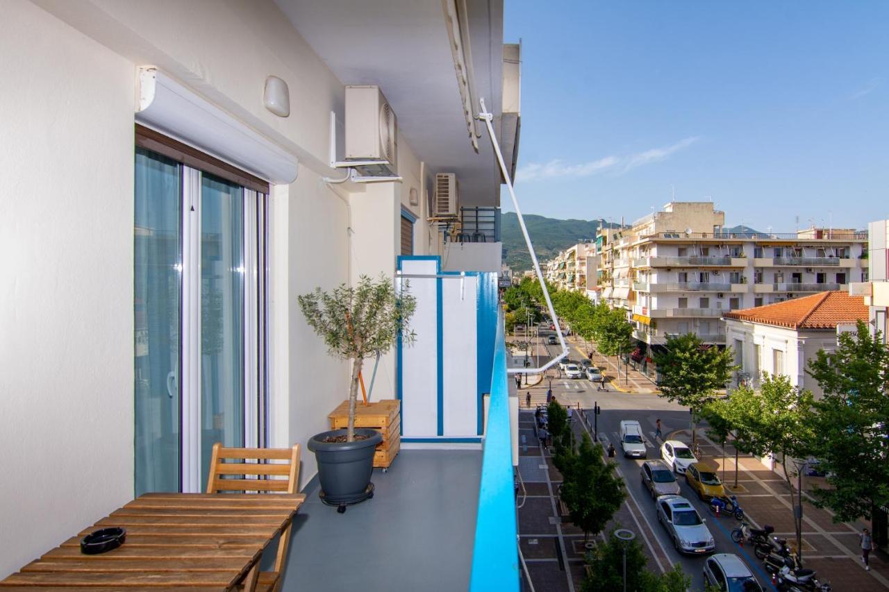 Apt 48, Cozy Apartment In Kalamata City Center Exteriör bild